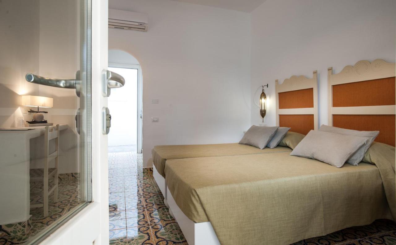 Mari Del Sud Resort Vulcano  Exterior photo