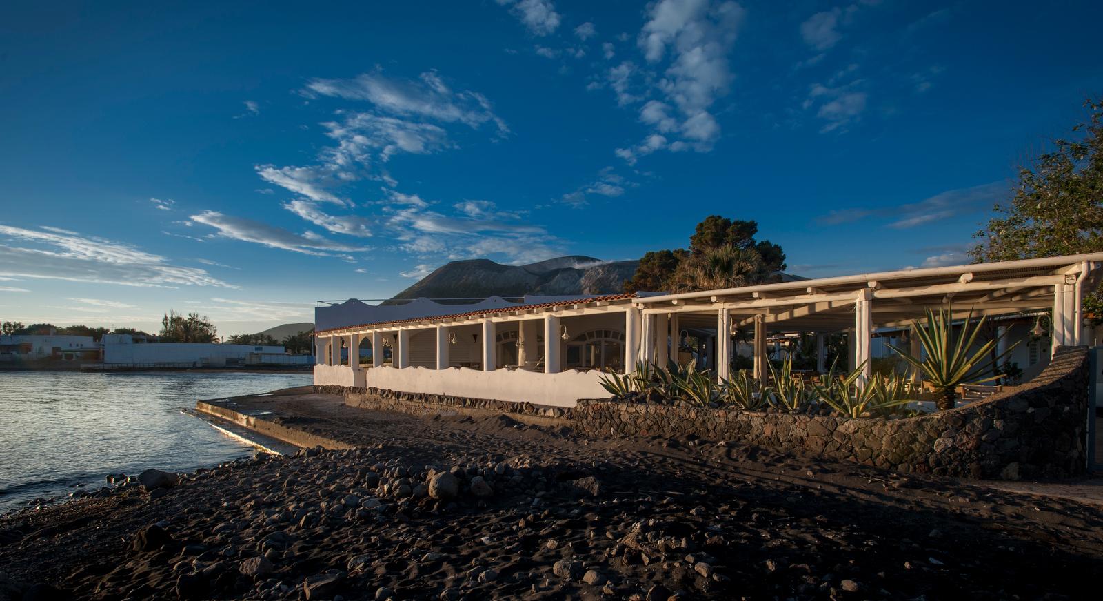 Mari Del Sud Resort Vulcano  Exterior photo