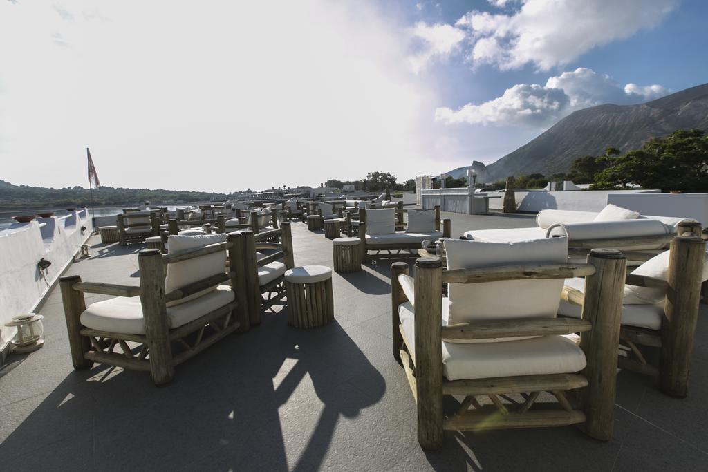Mari Del Sud Resort Vulcano  Exterior photo